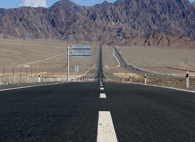 敦煌市逐西汽車(chē)租賃有限責(zé)任公司為您提供專(zhuān)業(yè)的敦煌租車(chē)服務(wù)