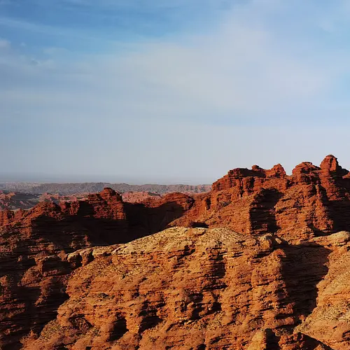 企業(yè)或者公司團建旅游中有中大巴租賃時的注意事項有哪些？