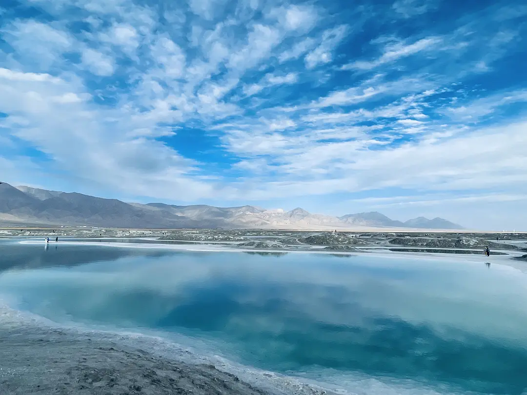 敦煌逐西租車公司：旅游租車時需特別注意小孩的安全