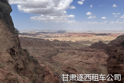 我們5個人從上海出發(fā)，想包輛SUV走青甘大環(huán)線，大概多少錢？  