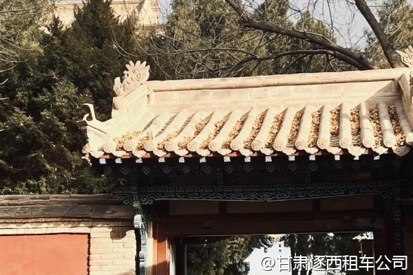 想找會講英語的司機(jī)兼導(dǎo)游，有沒有推薦的？  