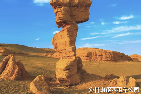 想租越野車(chē)穿越巴丹吉林沙漠，需要什么特殊準(zhǔn)備？  