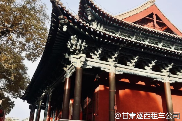 想帶寵物狗一起包車(chē)，司機(jī)允許嗎？  