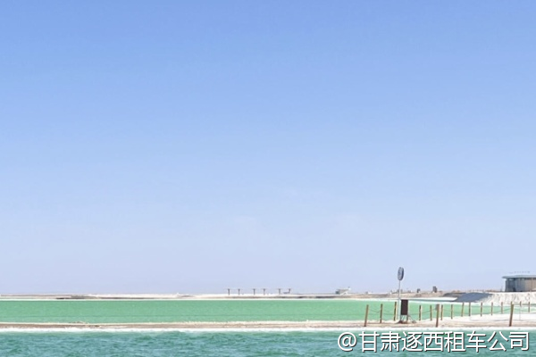 國(guó)慶期間敦煌人多嗎？包車(chē)能避開(kāi)人群?jiǎn)幔? 